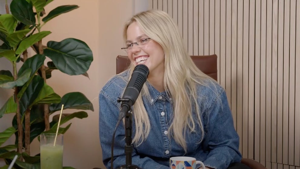 Reneé Rapp on "Good Hang with Amy Poehler" (YouTube)