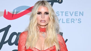 Jessica Simpson Hits ‘American Idol’ Stage With First TV Performance in 15 Years | Video