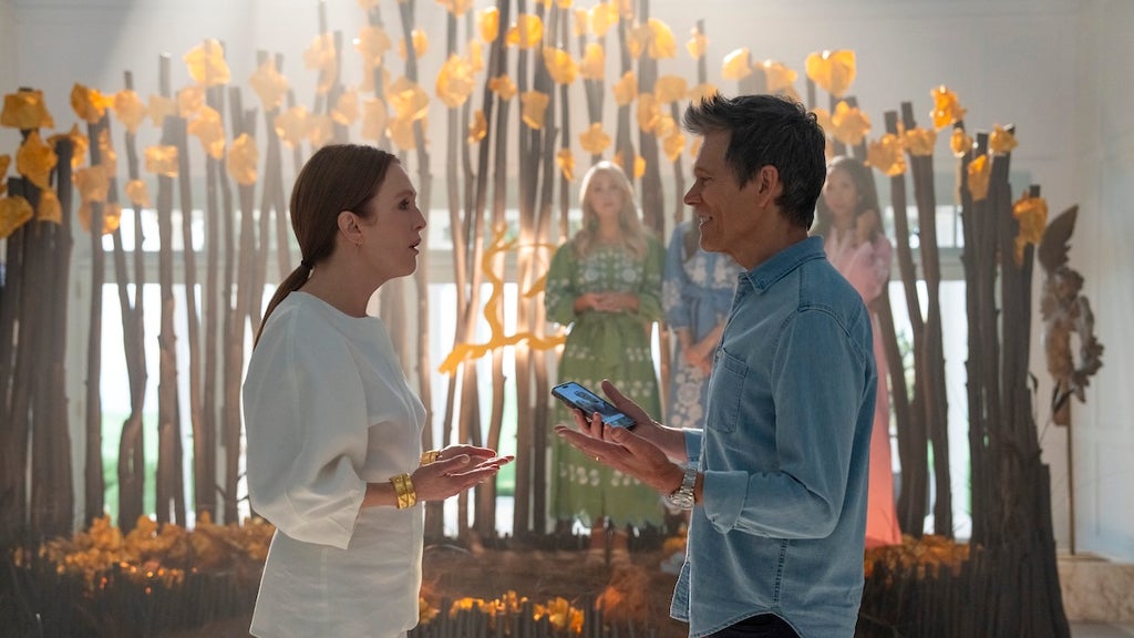 sirens-julianne-moore-kevin-bacon-netflix