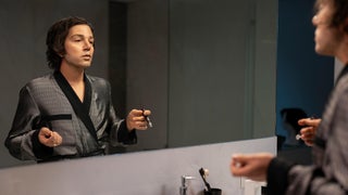 Watch Diego Luna Become a Duck-Lipped Boxing Manager for ‘La Máquina’ | Video
