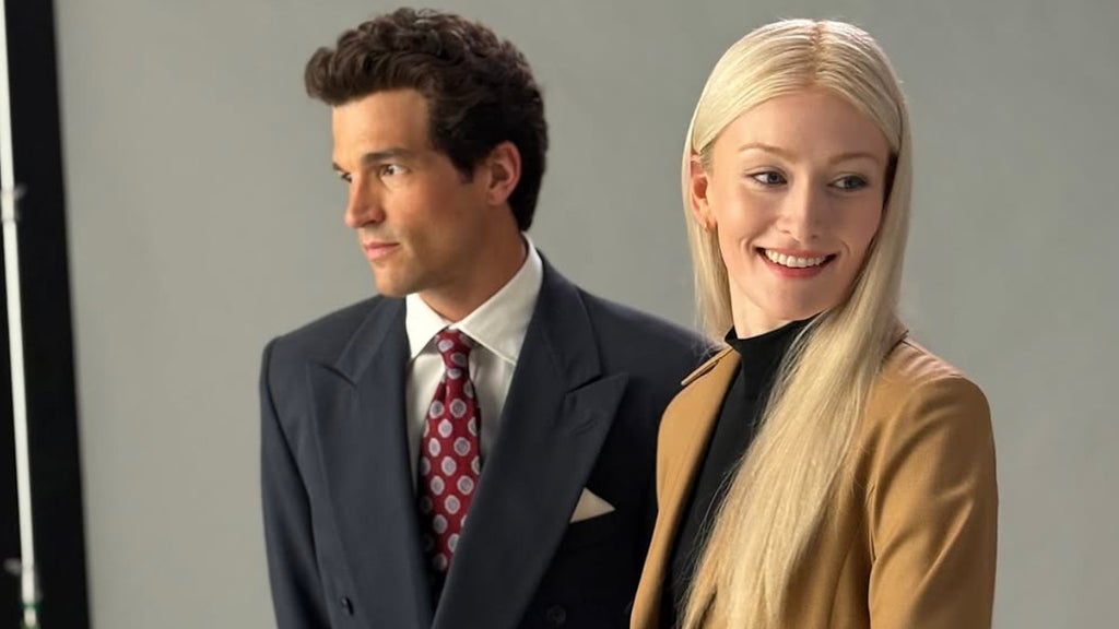 Paul Kelly and Sarah Pidgeon in "American Love Story" (Credit: Ryan Murphy Productions)