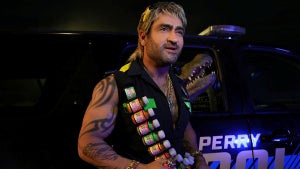 Kumail Nanjiani as "Gator Joe" in "Poker Face" (Peacock)
