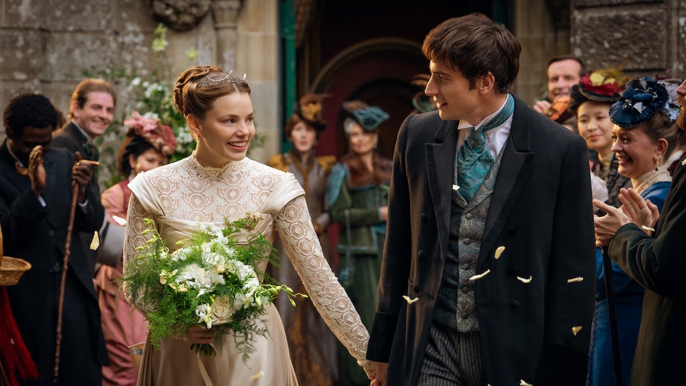 Kristine Forseth and Guy Remmers in "The Buccaneers" (Credit: Apple TV+)