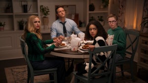 ginny-and-georgia-family-netflix