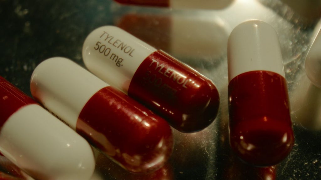 "Cold Case: The Tylenol Murders" (Netflix)