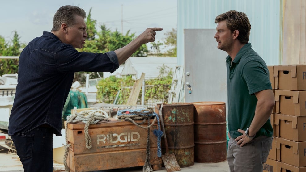 the-waterfront-holt-mccallany-jake-weary-netflix