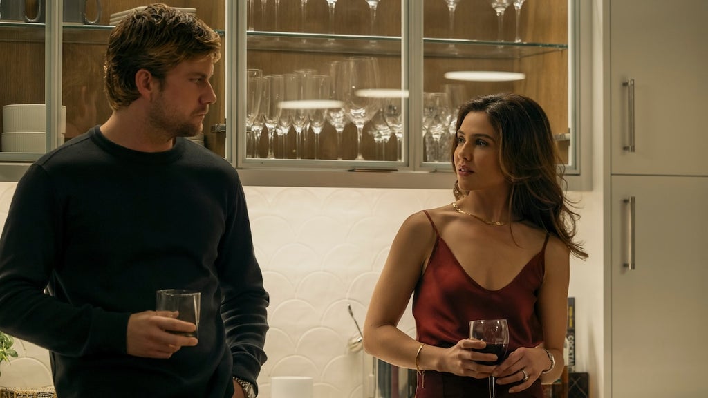 the-waterfront-jake-weary-danielle-campbell-netflix