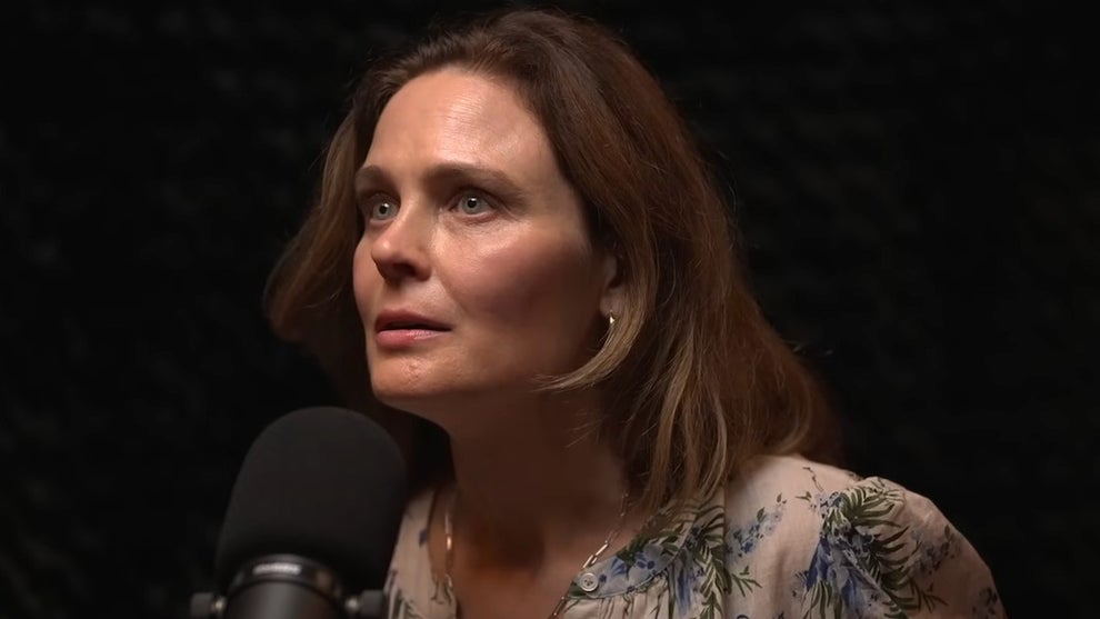 Emily Deschanel interviews on David Duchovny's "Fail Better" podcast. (Credit: YouTube)