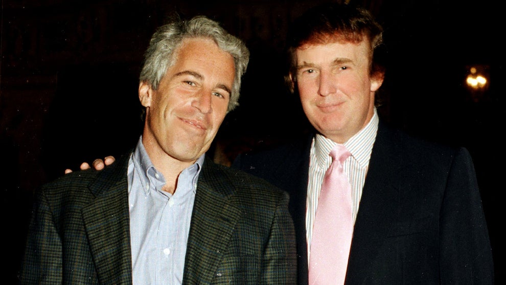 Jeffrey Epstein and Donald Trump at Mar-a-Lago in 1997 (Credit: Davidoff Studios/Getty Images)