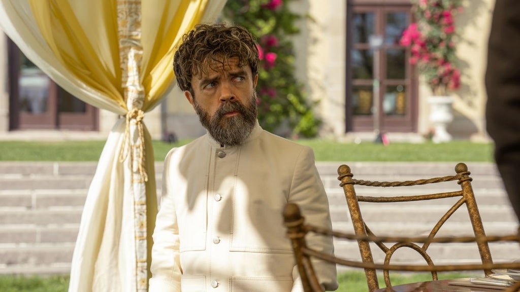 Peter Dinklage as Leon Prater in "Dexter: Resurrection" (Credit: Zach Dilgard/Paramount+ with SHOWTIME)