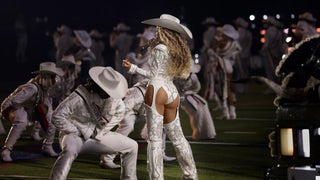 Beyoncé Wins Her First Emmy – For Designing Her ‘Beyoncé Bowl’ Costumes