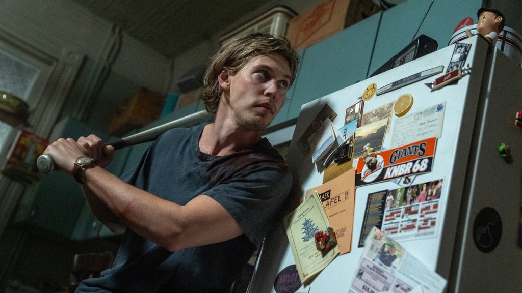 Austin Butler in "Caught Stealing" (Credit: Sony Pictures Releasing)
