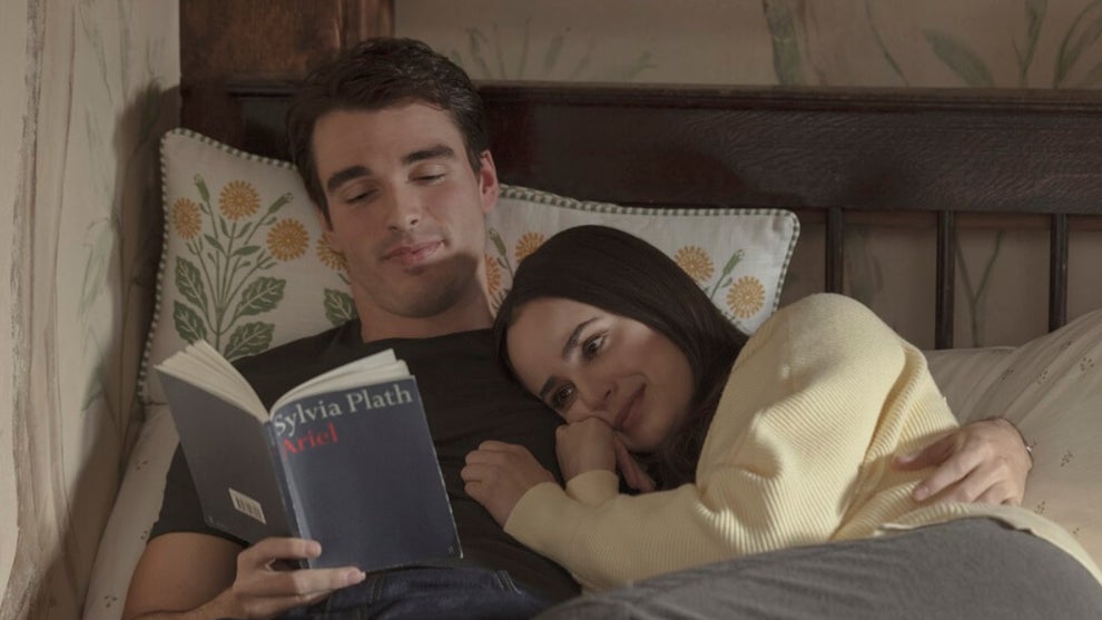 Corey Mylchreest and Sofia Carson in 'My Oxford Year' (Netflix)