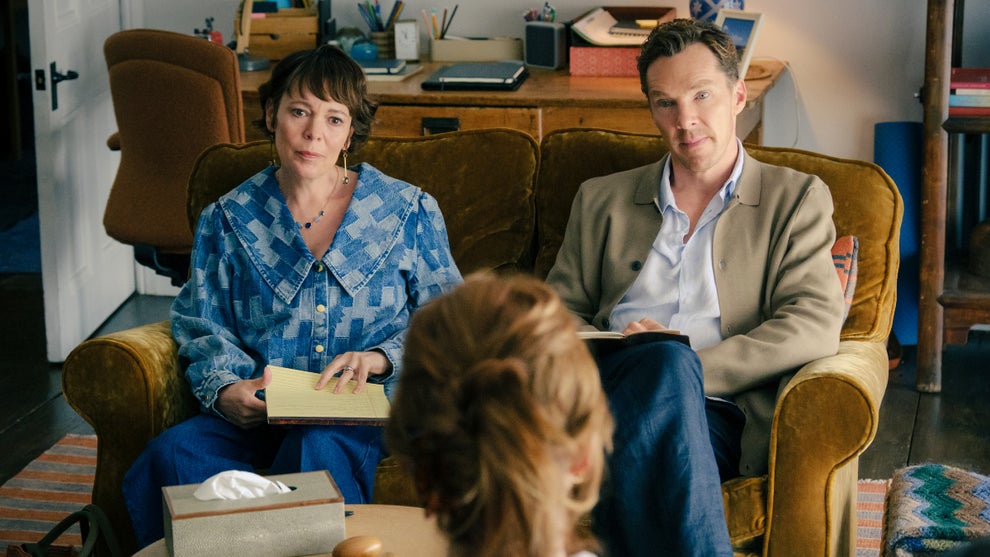 Olivia Colman and Benedict Cumberbatch in “The Roses” (Jaap Buitendijk/Searchlight Pictures)