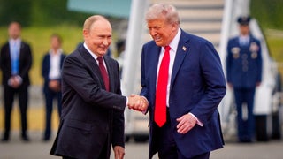 Marco Rubio, Sen. Chris Murphy Push Polar Opposite Trump-Putin Summit Takes on ‘Meet the Press’ | Video