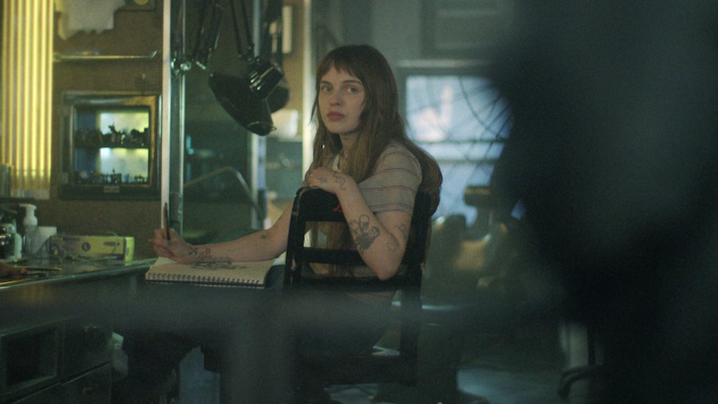 Odessa Young as Gen in "Black Rabbit" (Netflix)