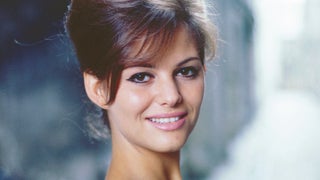 Claudia Cardinale, Italian Film Star of ‘8 1/2’ and ‘The Pink Panther,’ Dies at 87