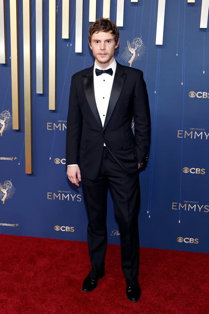  Evan Peters