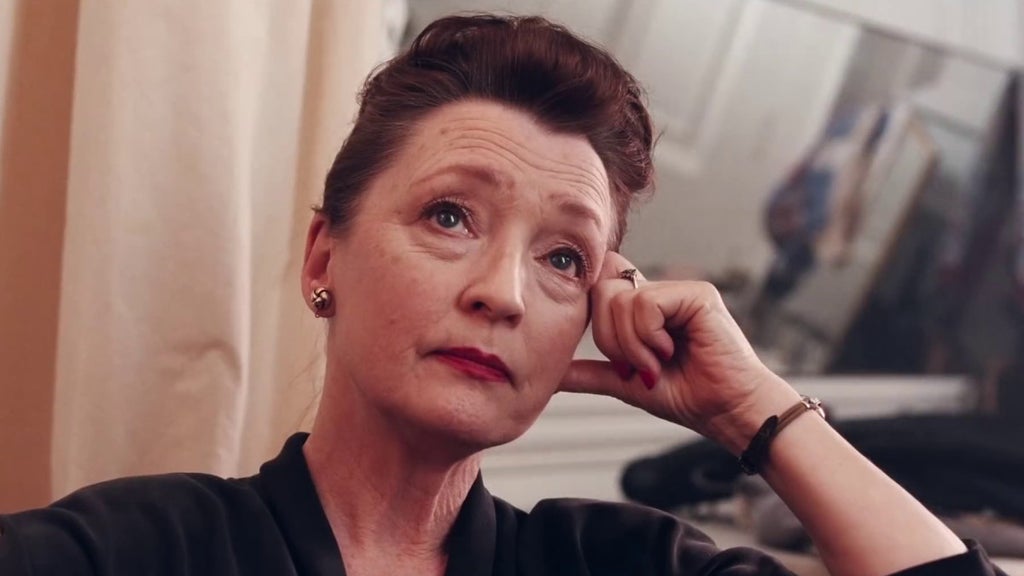 Leslie Manville in "Phantom Thread"