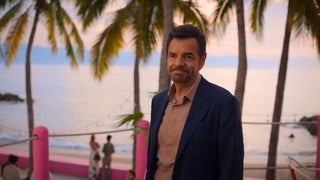 ‘Acapulco’ Co-Creator Unpacks Maximo and Julia’s Big Ending Across Timelines and Spinoff Hopes