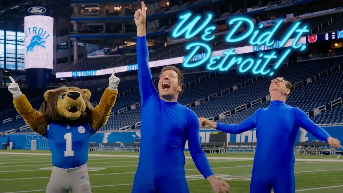 Jimmy Fallon Attempts a Field Goal Kick in Detroit: ‘Suck It, Chicago’ | Video