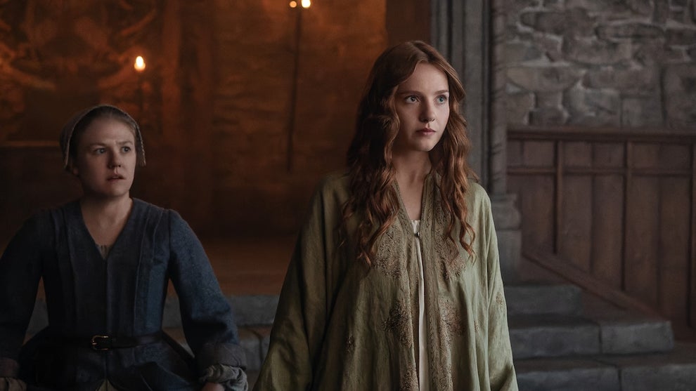 outlander-blood-of-my-blood-sally-messham-harriet-slater-starz