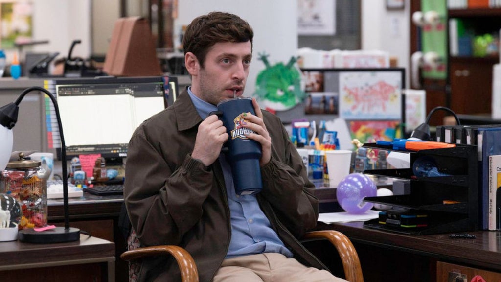 Alex Edelman as Adam Cooper in Season 1 of "The Paper" (Peacock)
