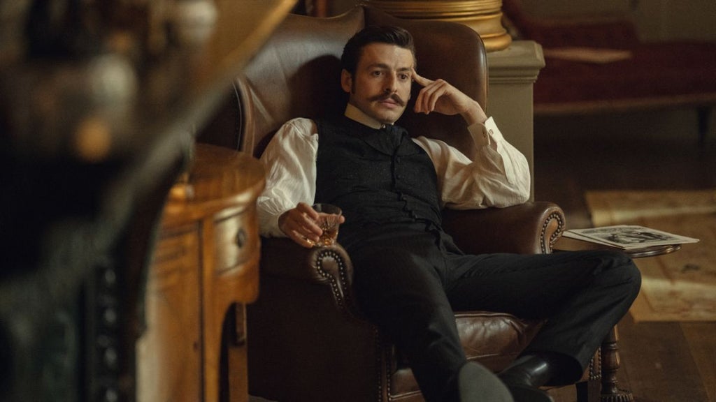 Anthony Boyle as Arthur Guinness in "House of Guinness" Season 1 (Netflix)
