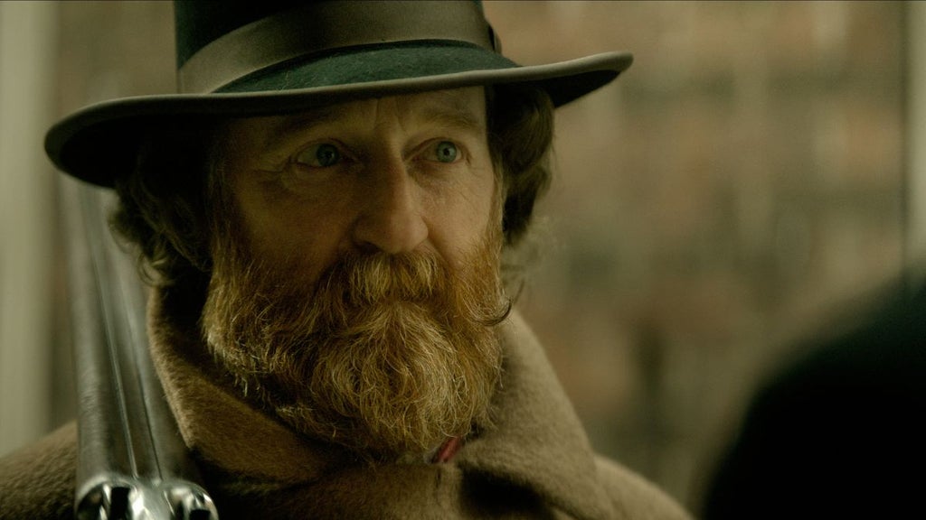 David Wilmot as Bonnie Champion in "House of Guinness" Season 1 (Netflix)
