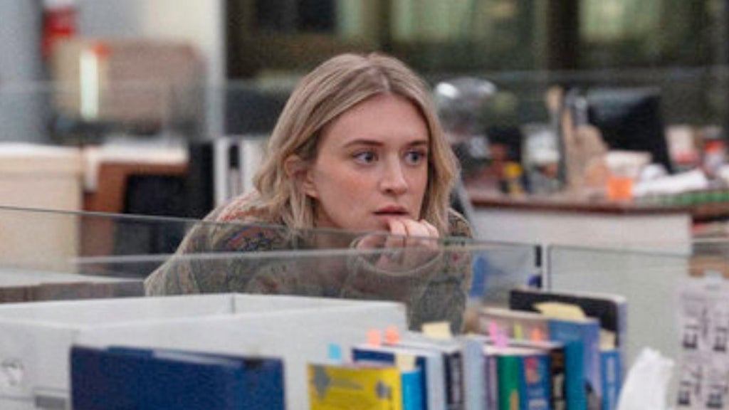 Chelsea Frei as Mare Pritti in Season 1 of "The Paper" (Peacock)
