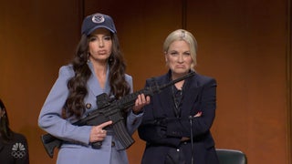 ‘SNL’: Amy Poehler and Tina Fey Reunite as Pam Bondi and Kristi Noem in Cold Open