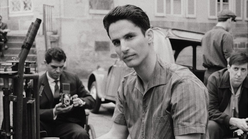 Benoît Bouthors as Claude Beausoleil in "Nouvelle Vague" (Netflix)