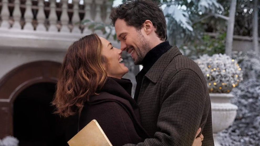 Minka Kelly and Tom Wozniczka in "Champagne Problems" (Credit: Netflix)