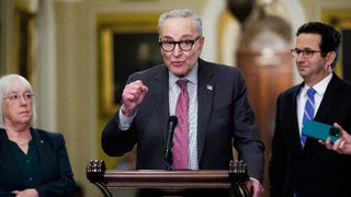 Senate Passes Key Vote to Reopen US Government, Sends Resolution to End 40-Day Government Shutdown Back to House