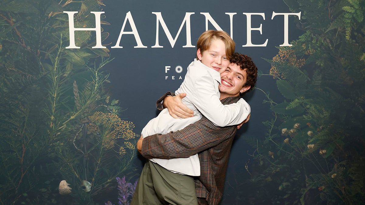 ‘Hamnet’ Stars Noah and Jacobi Jupe on the ‘Synchronicity’ of Playing Hamlet and His Inspiration