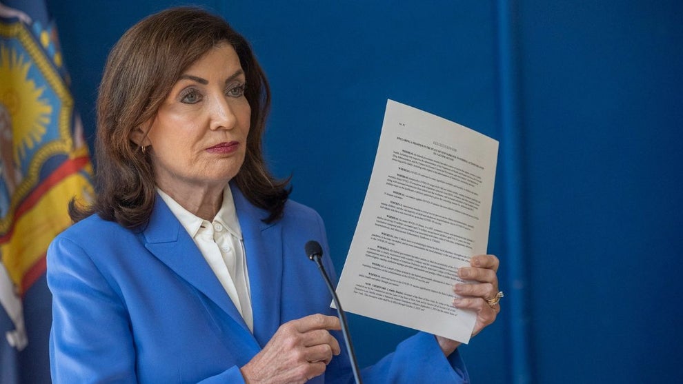 New York State Governor Kathy Hochul signs an executive order allowing pharmacies to distribute the COVID vaccine on Friday, September 5, 2025 in Port Washington, New York. (Credit: Howard Schnapp/Newsday RM via Getty Images)