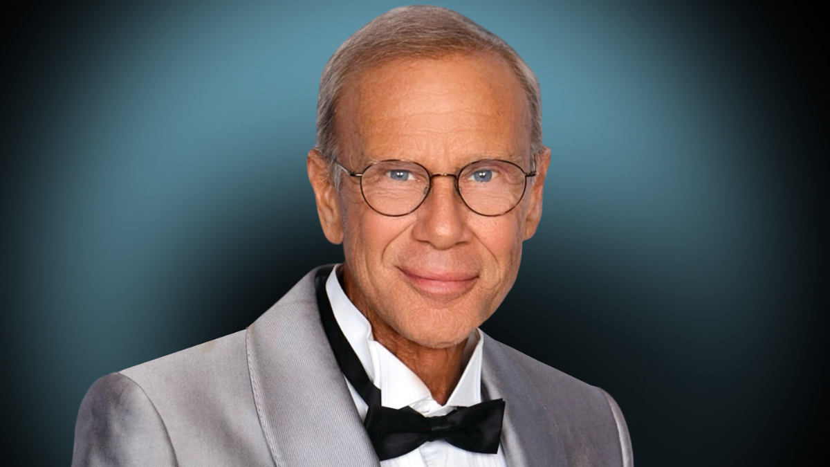 Michael Johnston recebe o Prêmio MUAHS Vanguard 2026