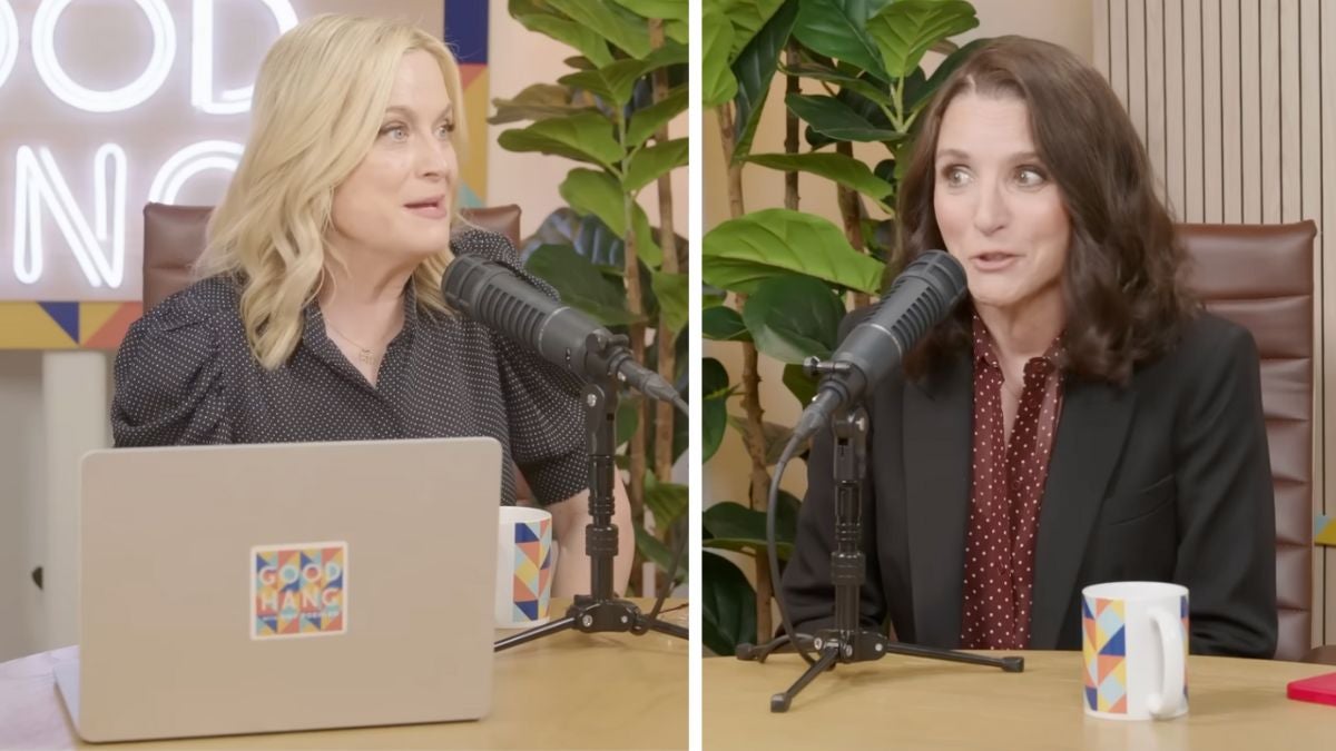 Amy Poehler and Julia Louis-Dreyfus Bemoan Award Shows Being ‘So Serious’: ‘Used to Be Fun’ | Video