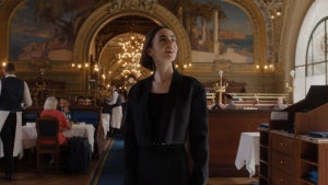 emily-in-paris-lily-collins-netflix