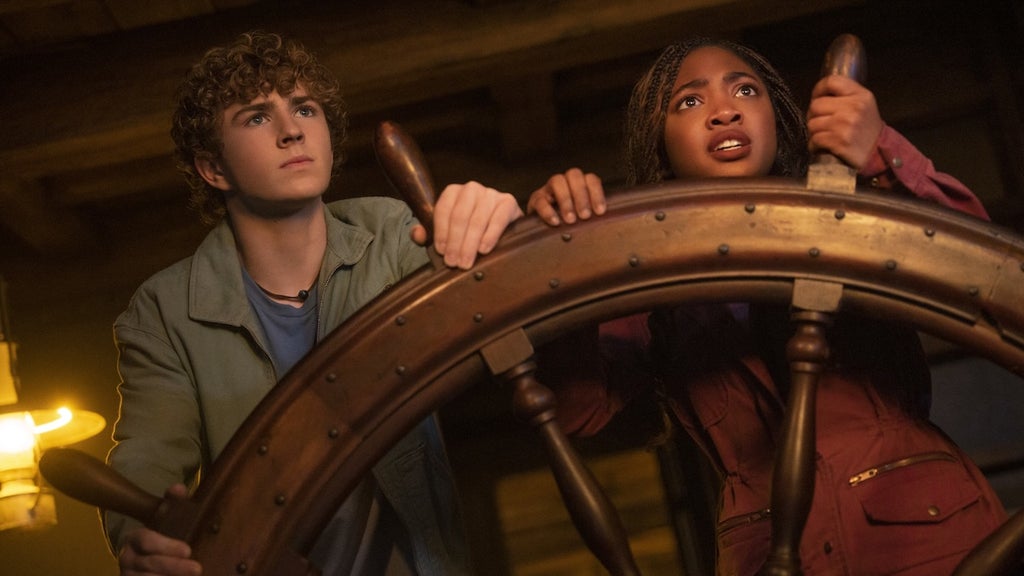 percy-jackson-walker-scobell-leah-sava-jeffries-disney