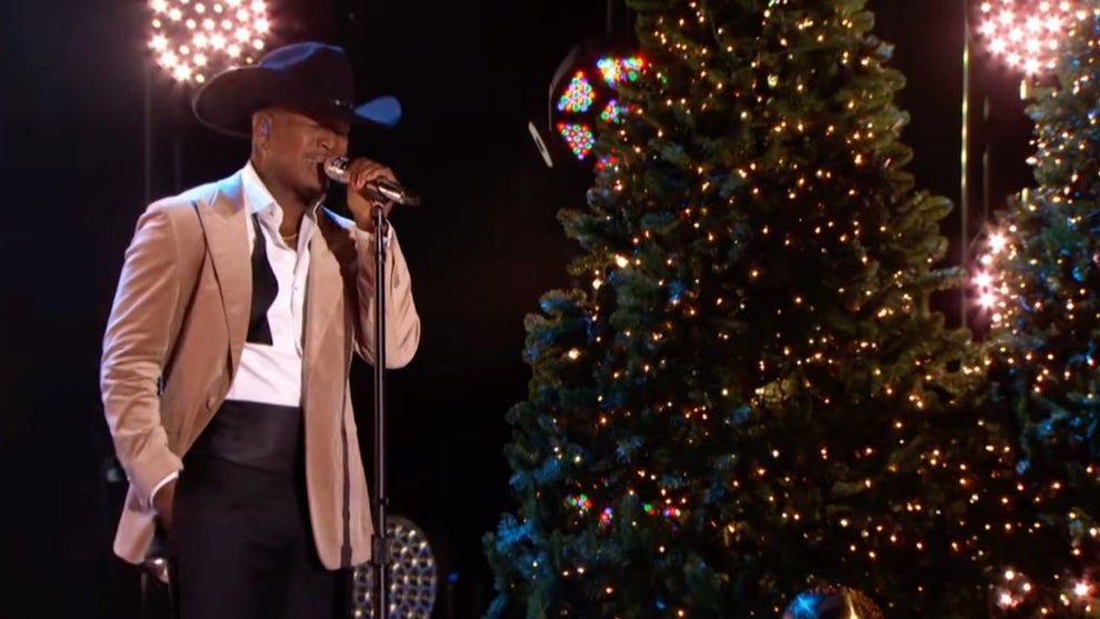 "Christmas in Nashville" (Credit: NBC/YouTube)