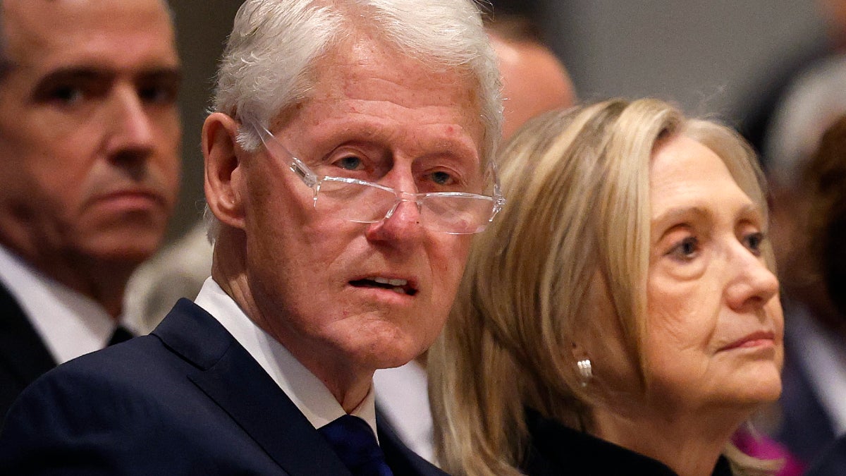 Bill e Hillary Clinton recusam-se a testemunhar na investigação de Epstein