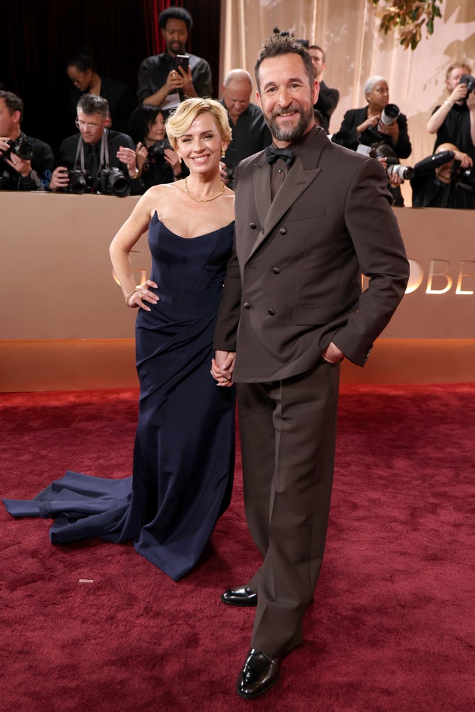 Sara Wells and Noah Wyle