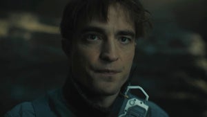Robert Pattinson in "Mickey 17" (Warner Bros. Pictures)