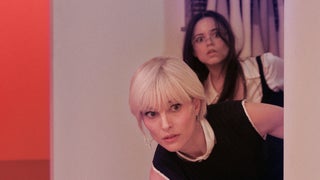 ‘The Gallerist’ Review: Natalie Portman Tries to Sell a Dead Body in Uneven Art World Satire