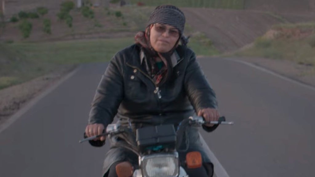 "Cutting Through Rocks" (Gandom Films Production)