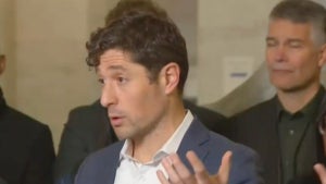 Jacob Frey during press conference (CNN, X screenshot)