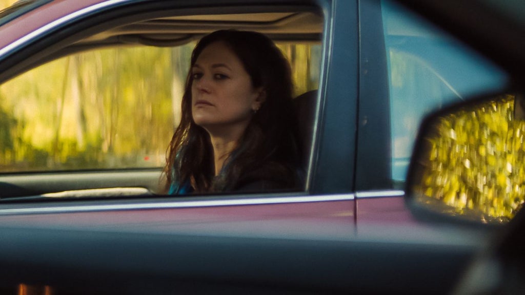 Marin Ireland as Zoe in "His & Hers" (Netflix)