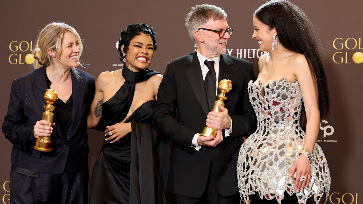 De Golden Globes hebben gesleuteld aan hun mix van serieuze prijzen en leuke capriolen