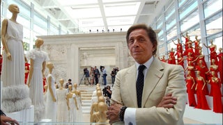 Valentino Garavani, Legendary Fashion Designer and Founder of Namesake Brand, Dies at 93